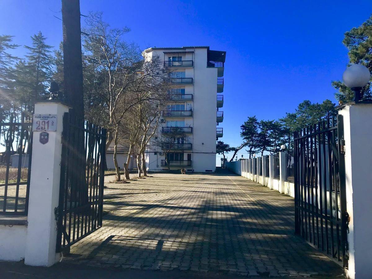 Фото  Kobuleti Beach Hotel Кобулети 1